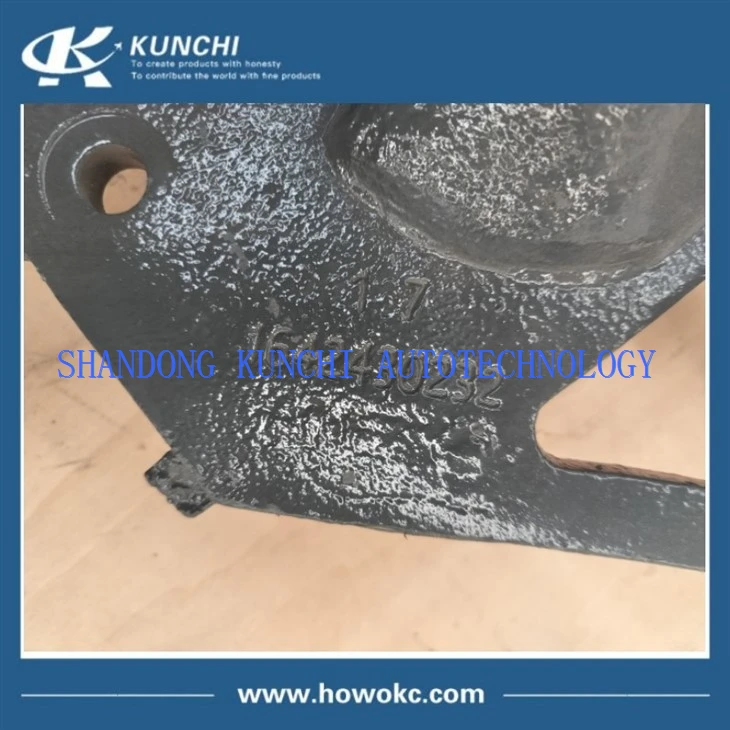 SINOTRUK HOWO Front Bracket AZ1642430232